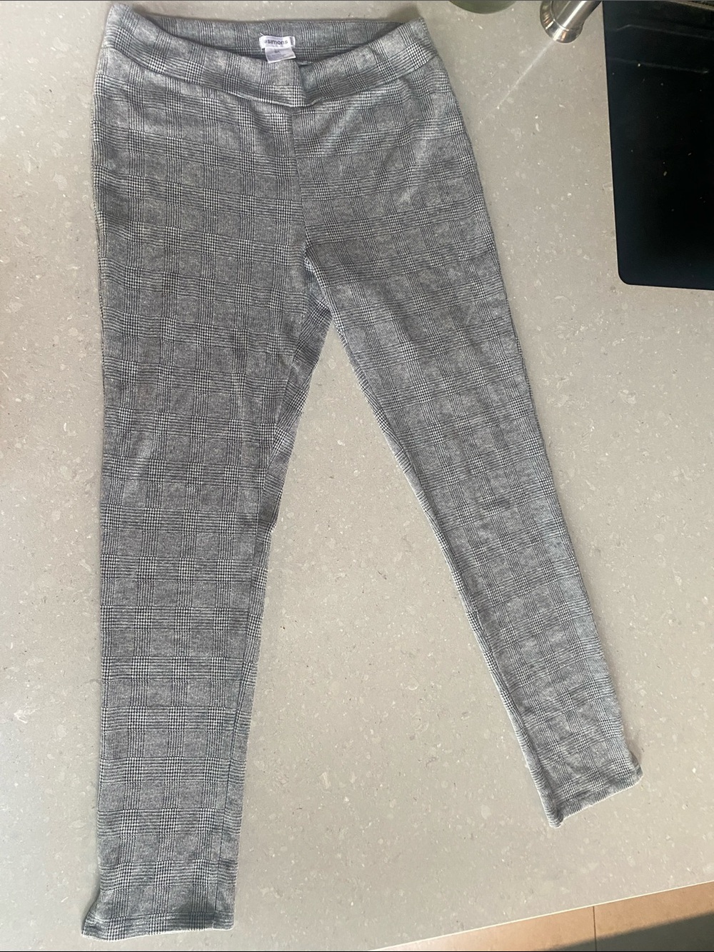 Simons Gray Plaid Knit Leggings